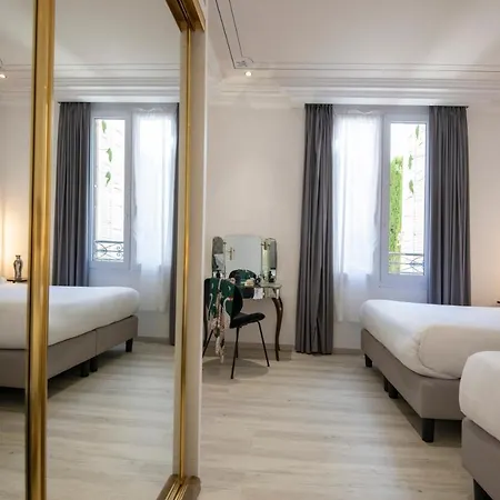 Golden Tulip De Paris Hotel 4*