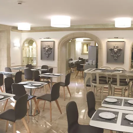 Golden Tulip De Paris Hotel Cannes