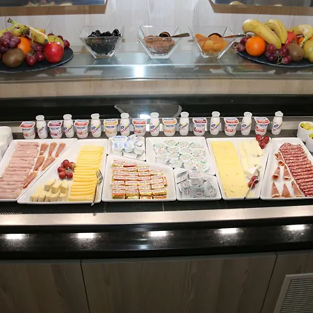 Golden Tulip De Paris Hotel 4*