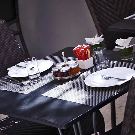 Hotel Golden Tulip De Paris