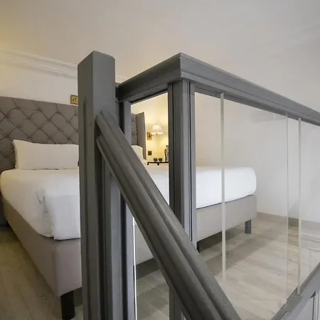Golden Tulip De Paris 4*