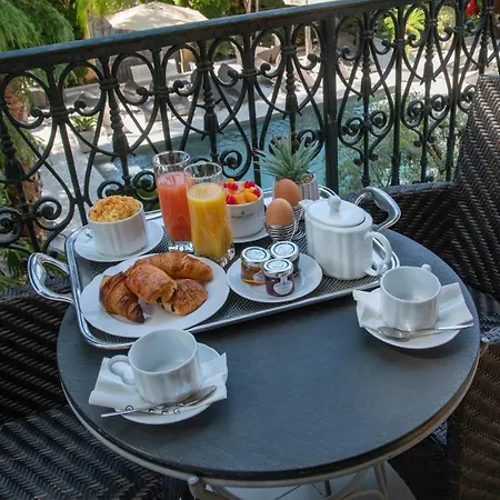 Golden Tulip De Paris 4*