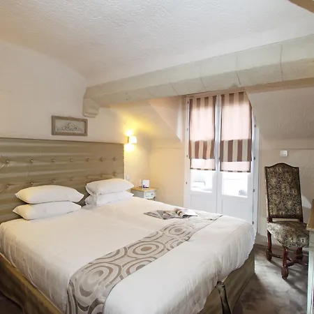 Hotel Golden Tulip De Paris 4*
