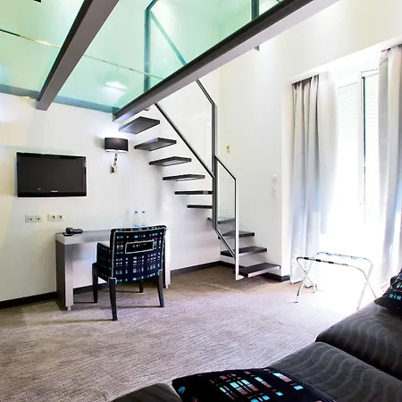 Golden Tulip De Paris